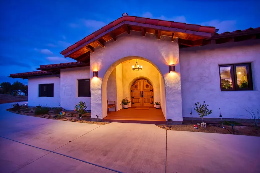 Unique Hacienda in the Temecula Wine country - Image 1