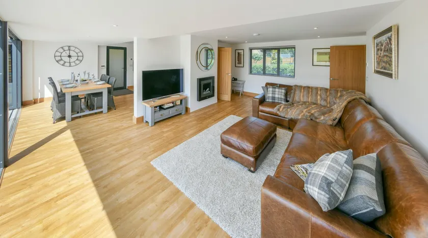 April Cottage - Luxury Country Bolthole - Image 1