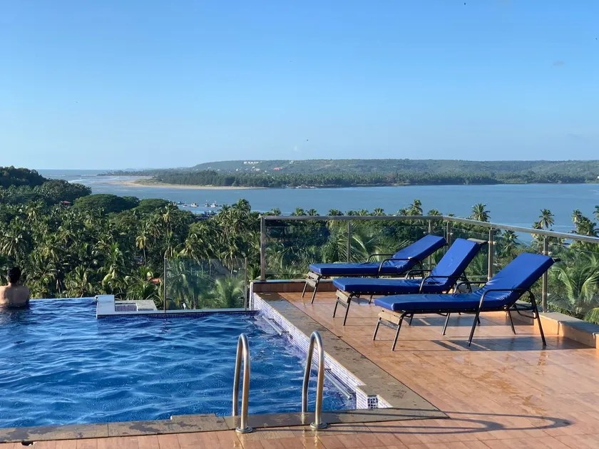 Amazing Infinity Pool Sea View! - 1 BHK by Kabella - Image 1