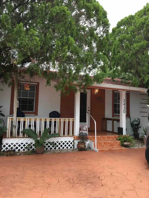 Sweetheart Cozy Home in the west of wynwood - Image 1