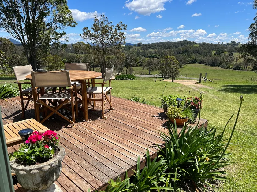 Hidden Valley Farm cottage - Image 1