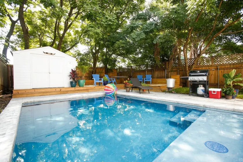 Perfect Family Getaway off Freret w/Saltwater Pool - Image 1