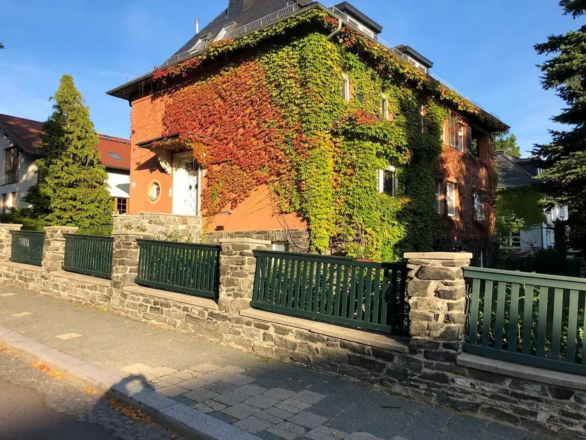 Apartment in a prime location - Image 1