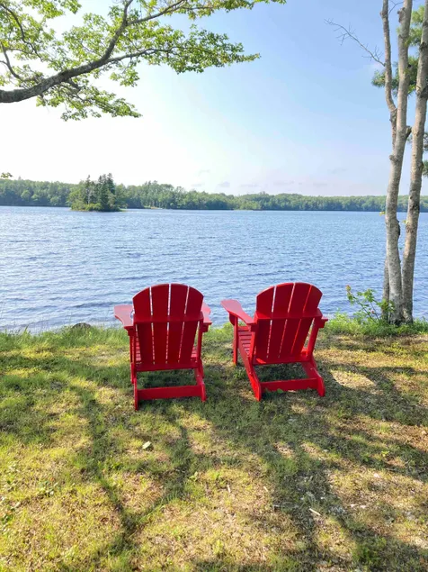 Lake house with sunset on private beach - Image 1