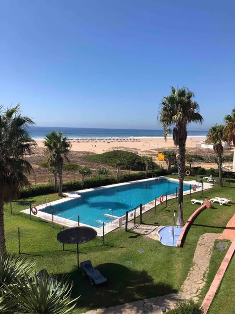 Beachfront. Glass terrace. - Image 1