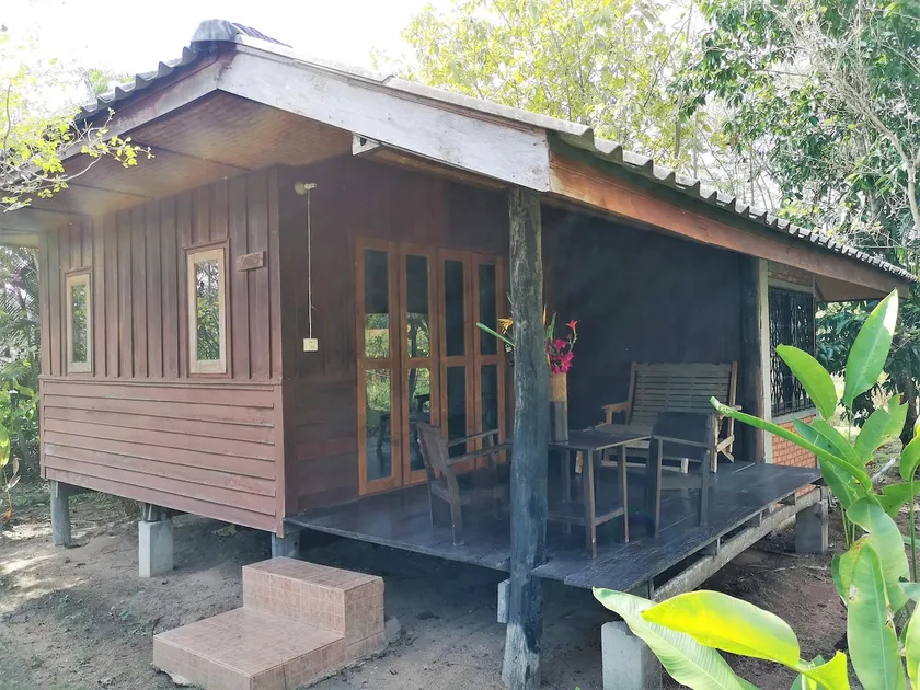 Nok Keiang (Myna) Bungalow 4 - Image 1