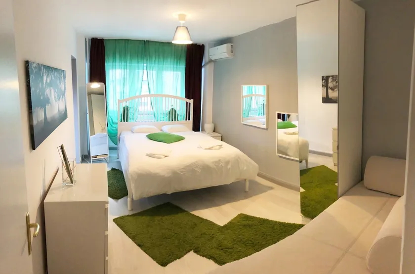 new 14 Green apartment with terrace - Image 1