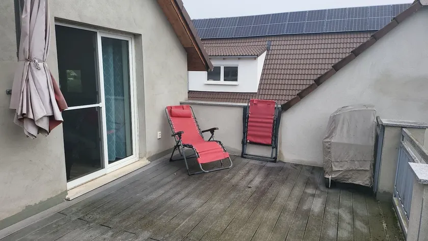 Apartment with balcony/terrace - Image 1