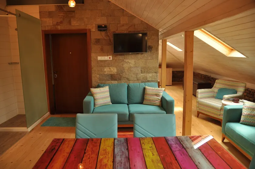 Ema Artistic House - Image 1