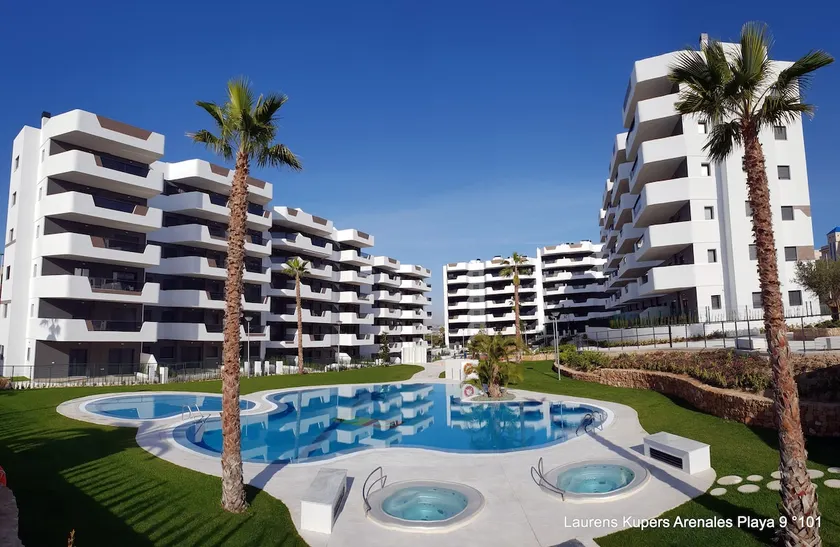 Beautiful apartment close to the sea - Image 1