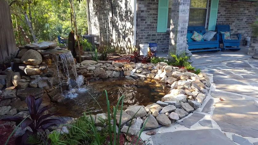 Tropical Oasis, Graveline Bayou/across street Gulf - Image 1