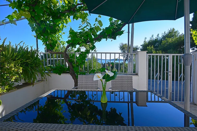 Cute Apartment, First Row From The Sea - Image 1