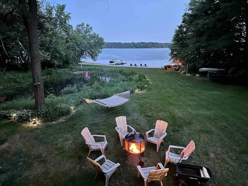 Lakeside Log Cabin with Sugar Sand Beach & More! - Image 1