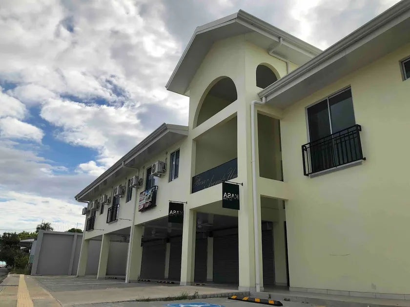 Unit 5: Modern Suite Close To The Beach - Image 1