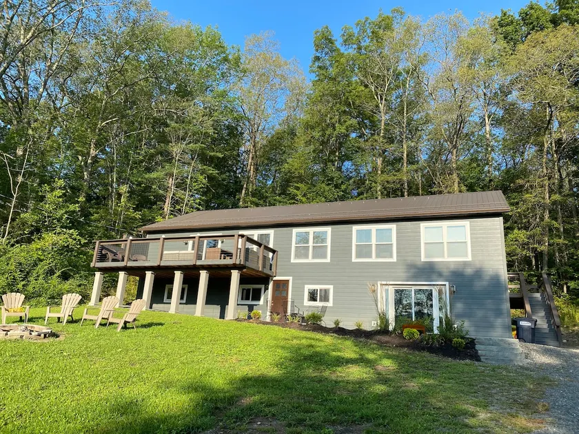 Perfectly situated four bedroom Finger Lakes house - Image 1