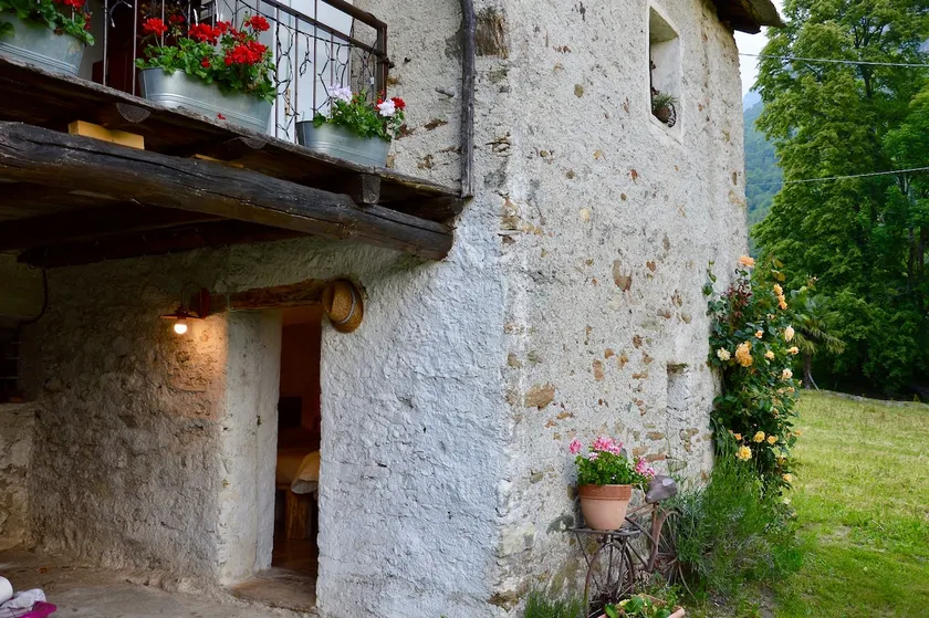 ”La gruttin” Country rooms in Valchiusella - Image 1