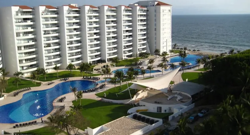 Villa Magna BEACHFRONT (Fiesta Americana-ResortSpa) - Image 1