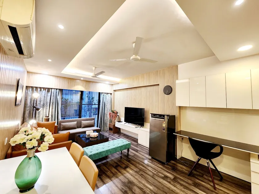 POSH2 Contemoprary 2bhk in GK1 South Delhi - Image 1