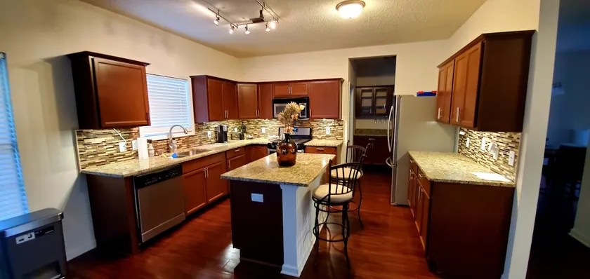 Menj Home near Indy Airport.. - Image 1