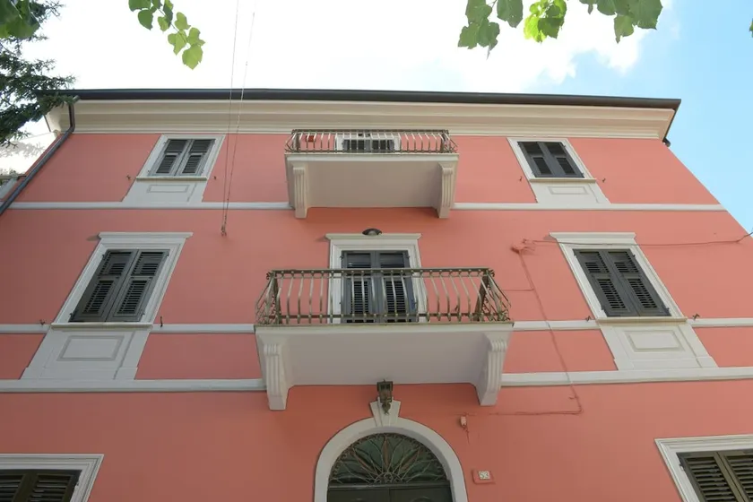 Rivaro Palace - Image 1