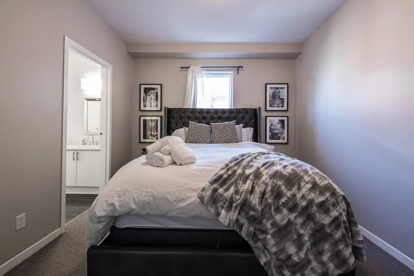 IN THE HEART OF DOWNTOWN OTTAWA 2BR APARTMENT - Image 1