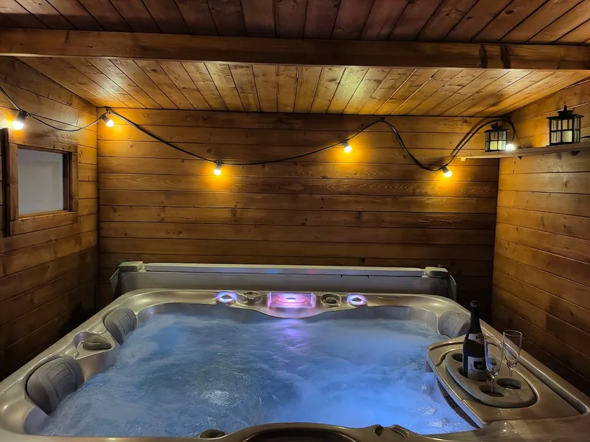 Cozy studio - Private spa - Air conditioning - Parking - Image 1