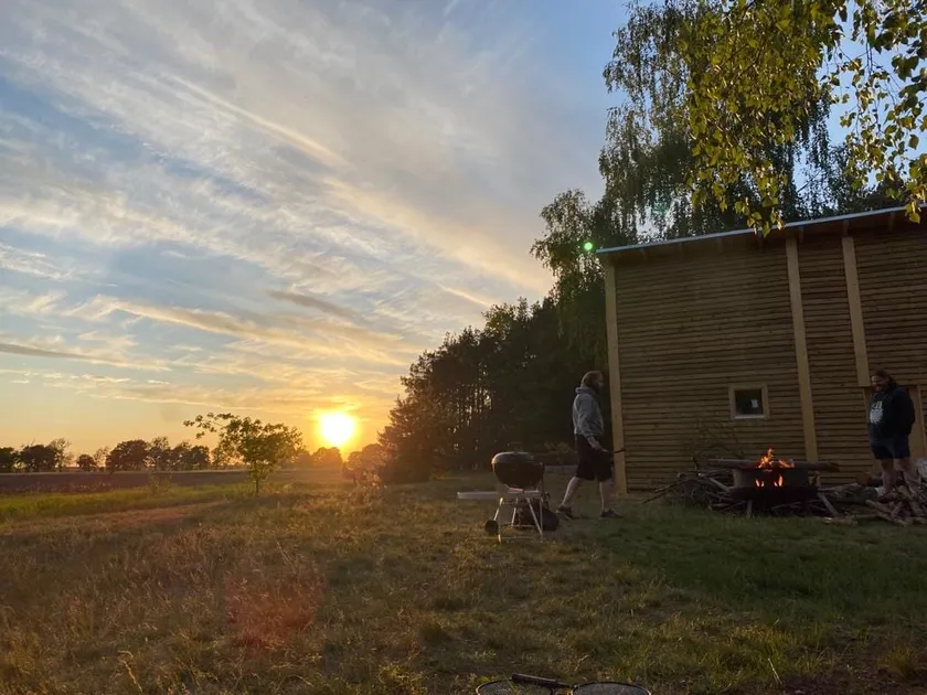 House in the middle of nowhere - Image 1