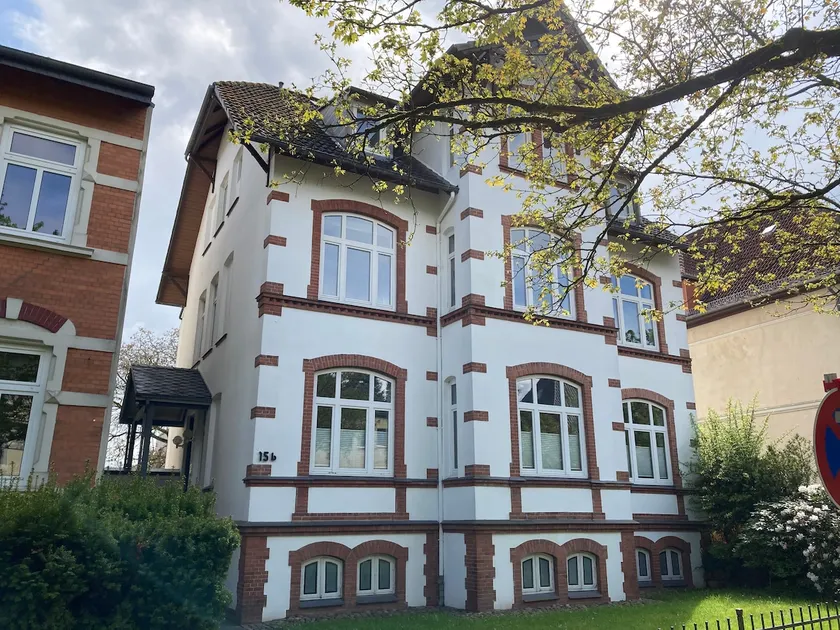 Beautiful apartment in cultural monument with south-facing terrace - Image 1
