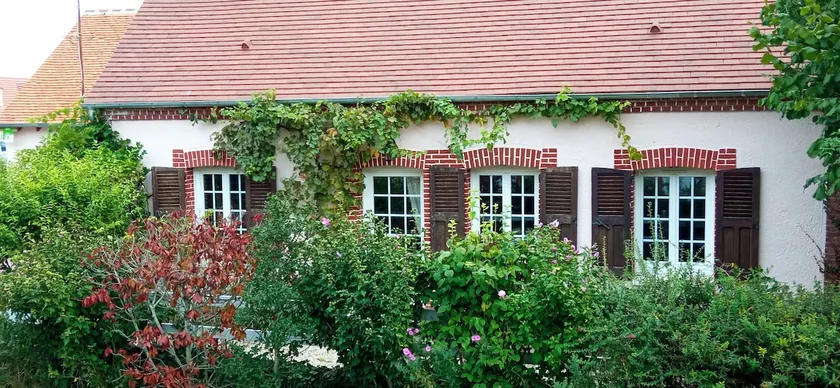 Chantilly cottage, dinner/breakfast, electric bill €0.33 kw - Image 1