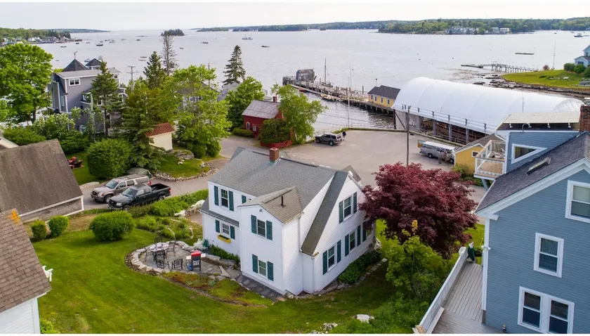 Dock View - Boothbay Vacation Homes - Image 1
