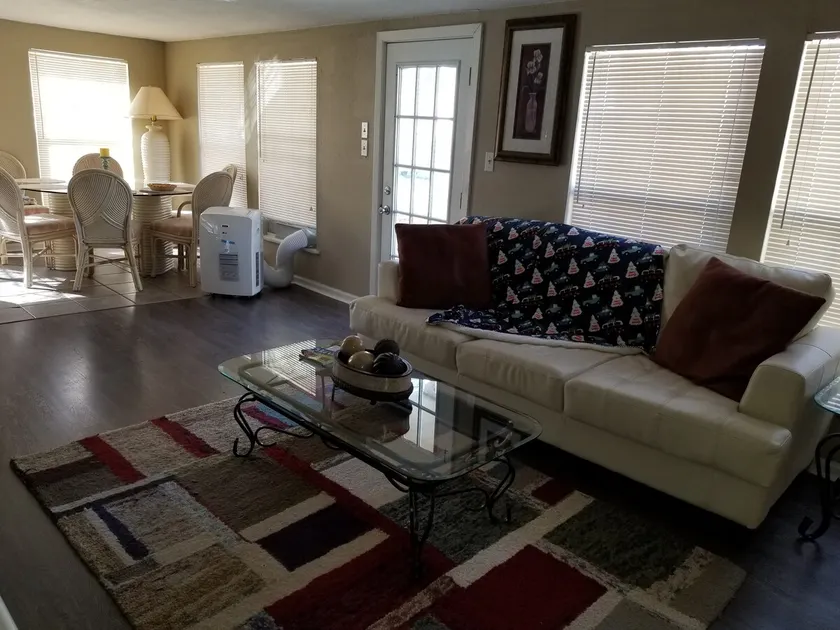 Great little Tiny Home with lake access - Image 1