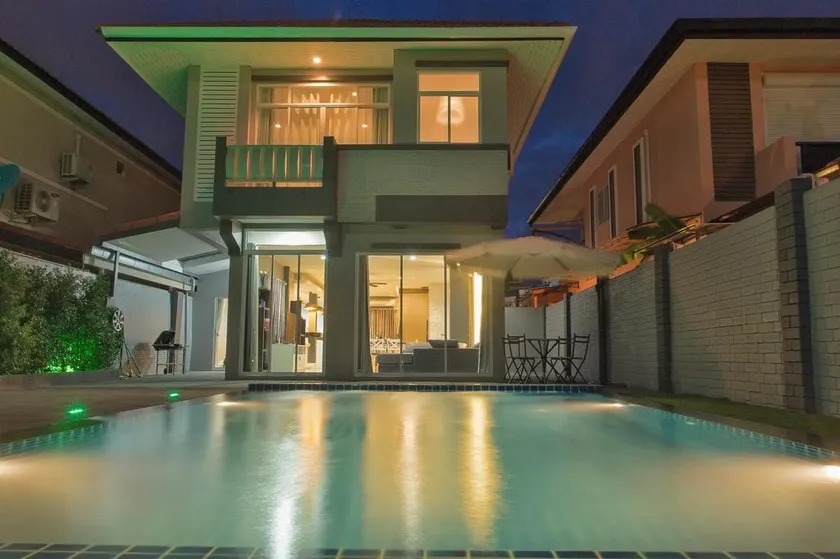 Pattaya private pool villa 3bedroom 3 bathroom near walking street and beach - Image 1