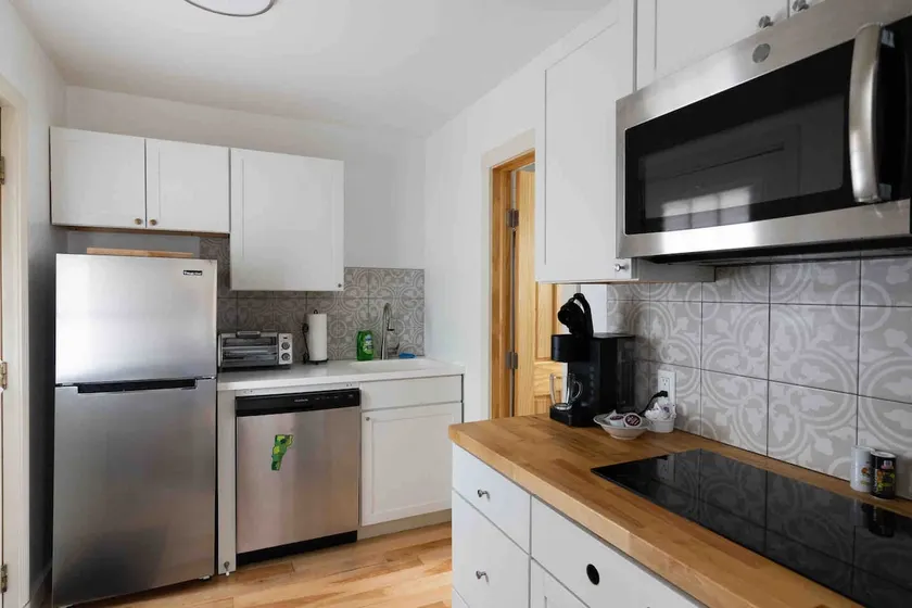 Mini Mod Apartment, Private- Parking - Image 1