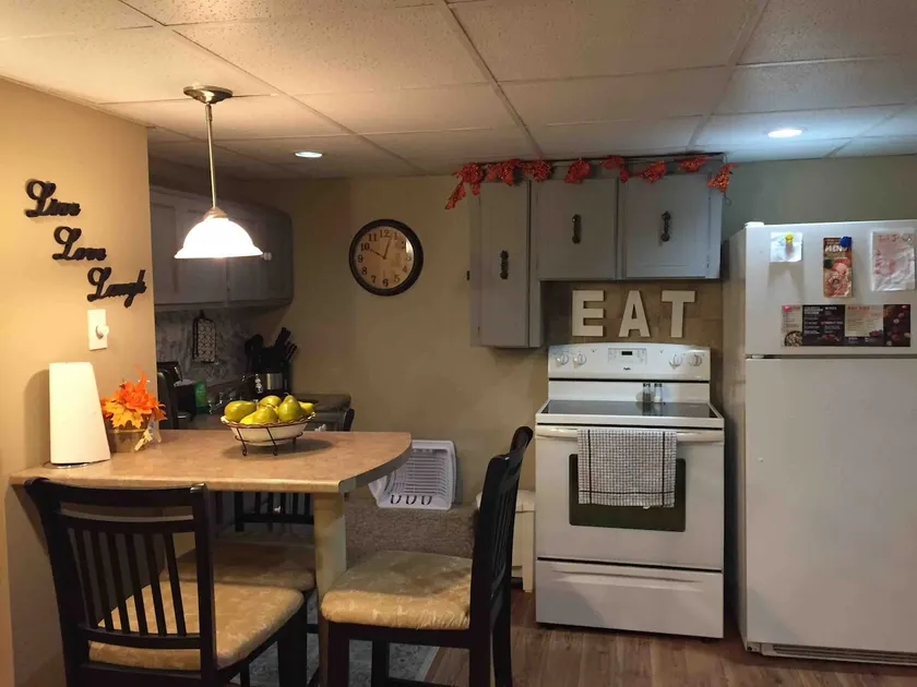 PJ’s Place - Image 1