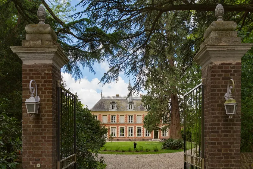 The Château de Brenon cottage & table d'hôte - Image 1