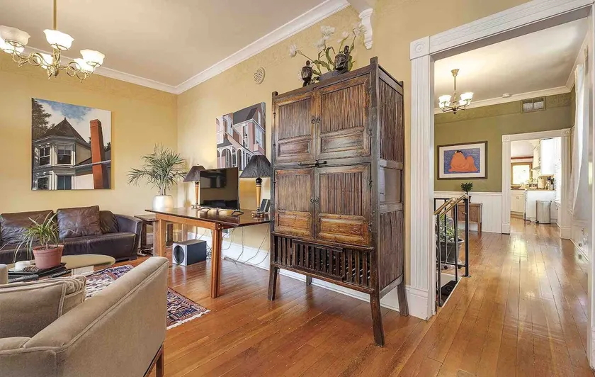 Immaculate Elegant House Downtown NW - Image 1