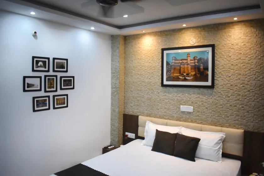 Kashi Dream Stays - Image 1
