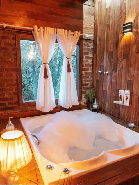The cabin of your dreams exists! Cinnamon/Grass - Image 1