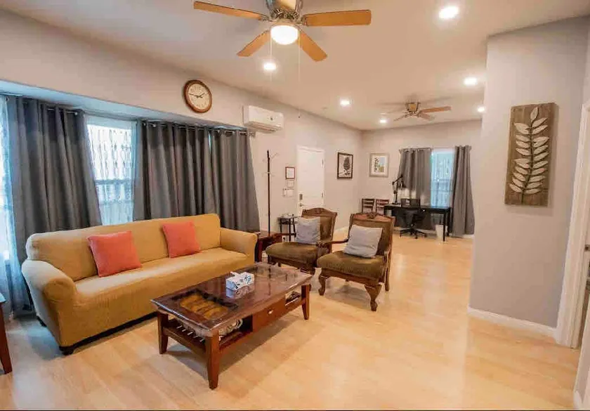 Two Bedroom and Bathroom Leisure/Business Condo - Image 1