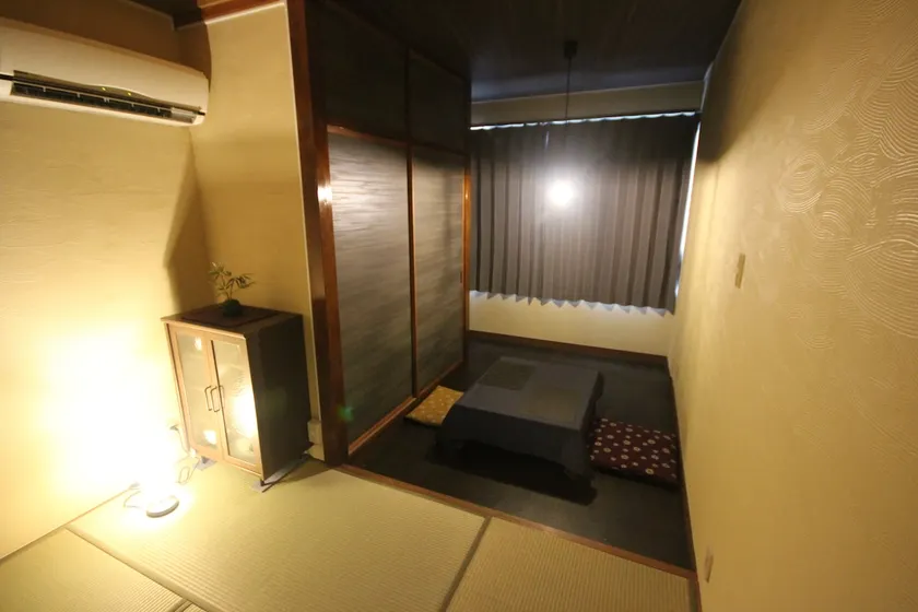 Michio's apartment, apartment 207 with 2 futons - Image 1