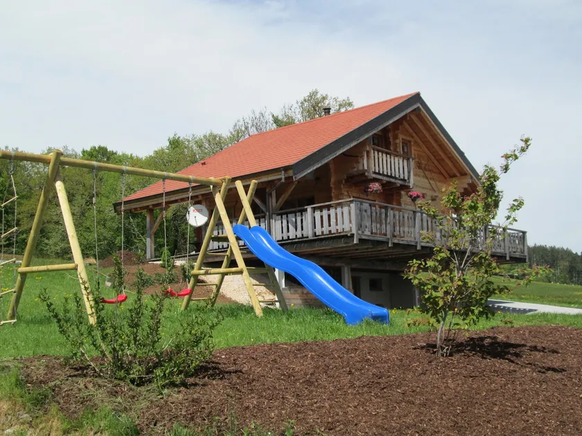 Atypical cottage in the heart of nature - Image 1