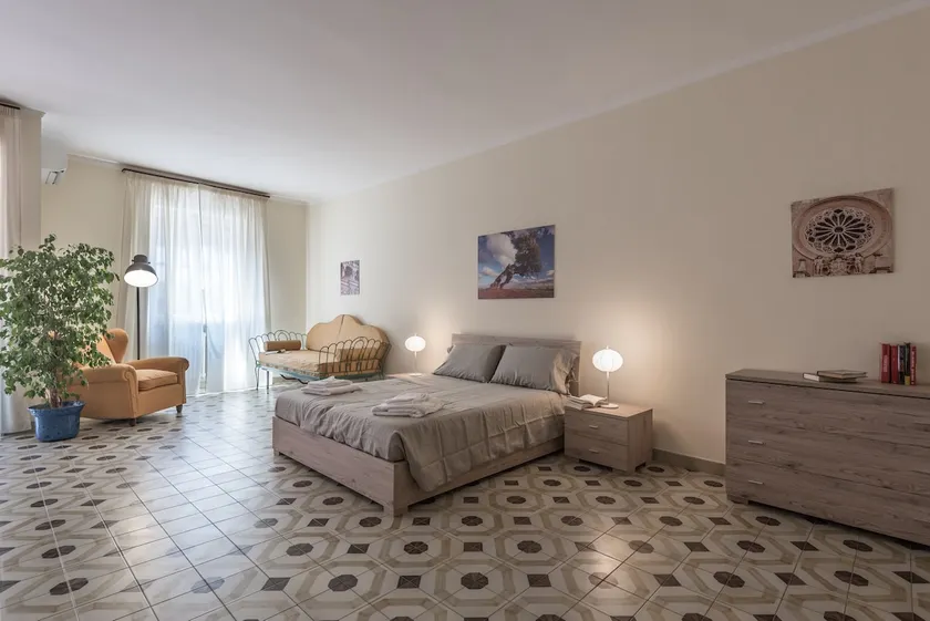 Villa Suite with Hot Tub - Image 1