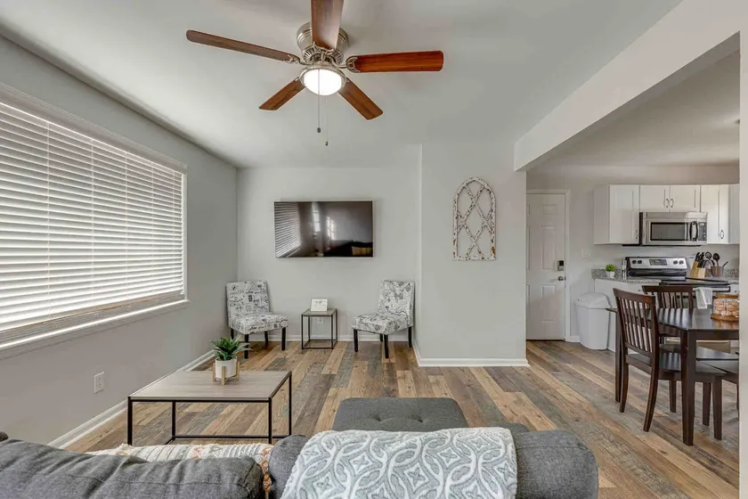 Godric Place |Sleeps 8| Columbia - Image 1