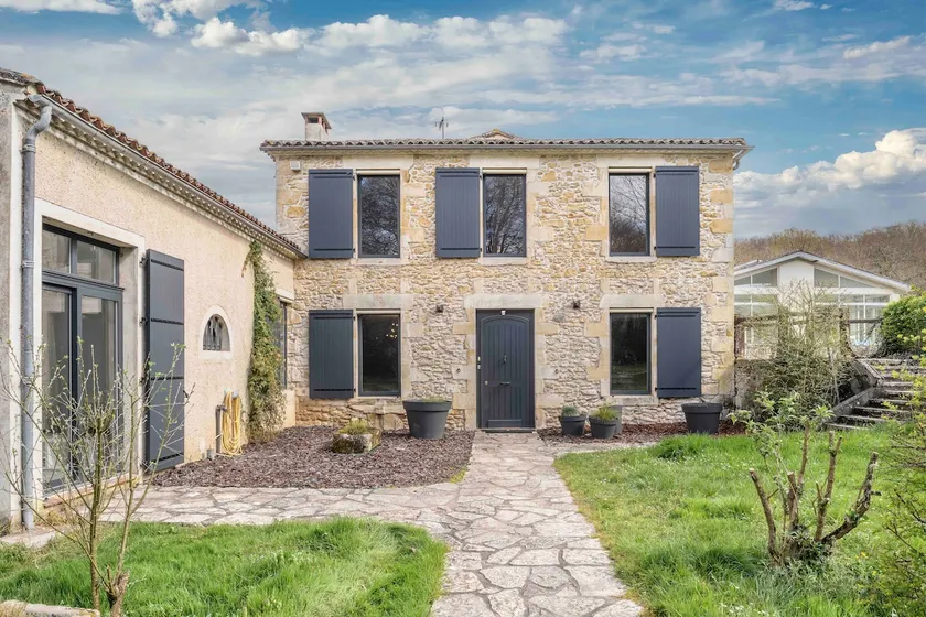 Moulin, quiet and comfortable accommodation - Image 1