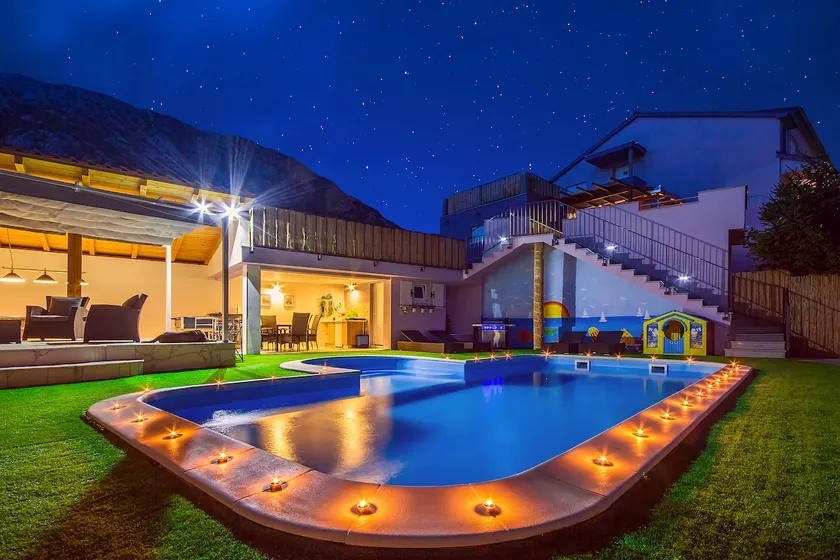 Unique high-end paradise for your dream holidays - Image 1