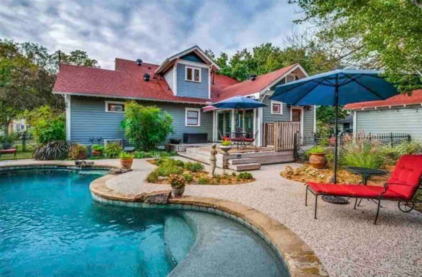Red Door Cottage - Image 1