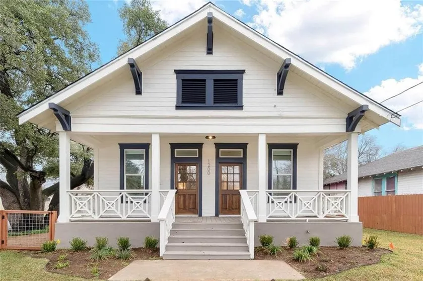 Fully Remodeled House Steps from Magnolia/Baylor - Image 1