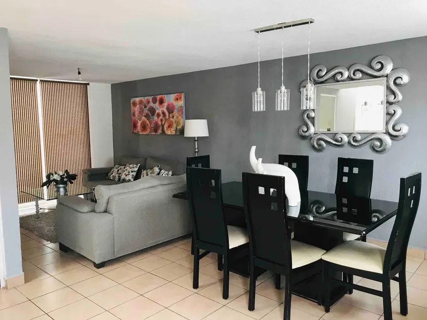 Complete house in private (AvTecnológico) Excellent - Image 1