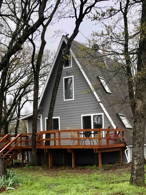 The Zane Gray Cabin private retreat with Starlink & EV Charging by Lake Texoma - Image 1