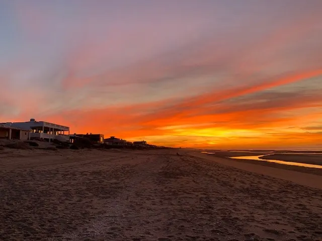 La Casa Ballena Azul - Beachfront - Image 1